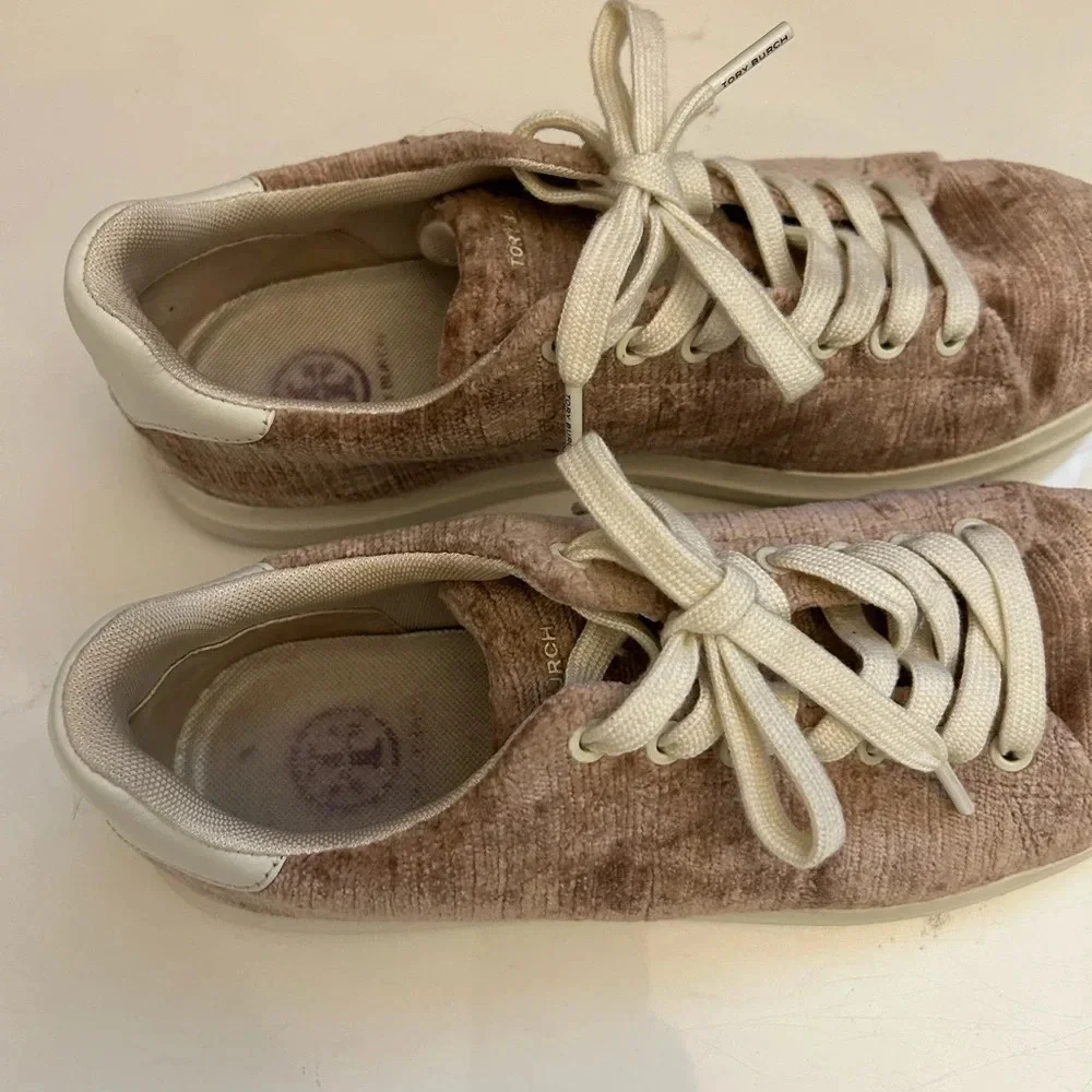 ! Tory Burch Howell Velvet Sneaker Mauve Pink Womens